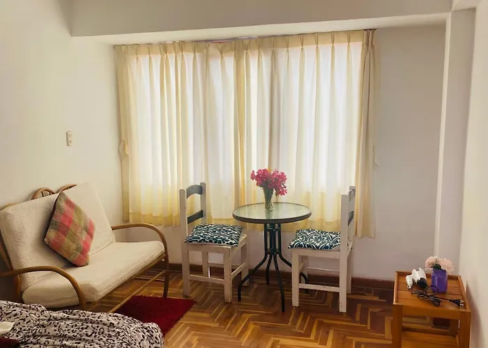 Panoramic City View Terrace House , 5 Bedrooms