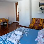 Panoramic City View Terrace House , 5 Bedrooms
